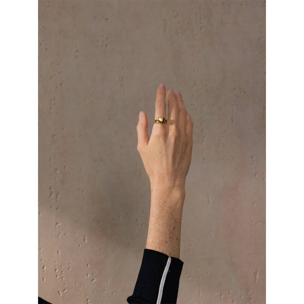 Minimalist Solid Heart Ring